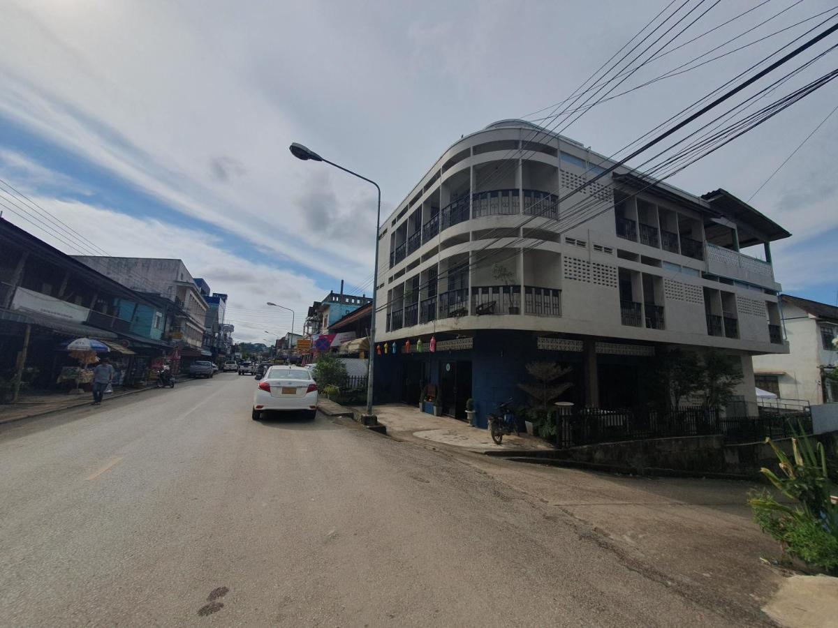 Thadan Guest House Ban Houayxay Eksteriør bilde
